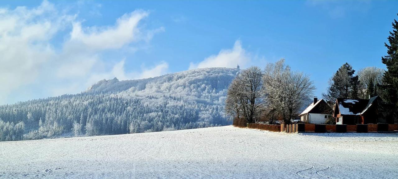Urlaubsdomizil Am Toepfer - Ferienwohnungen In Olbersdorf ภายนอก รูปภาพ